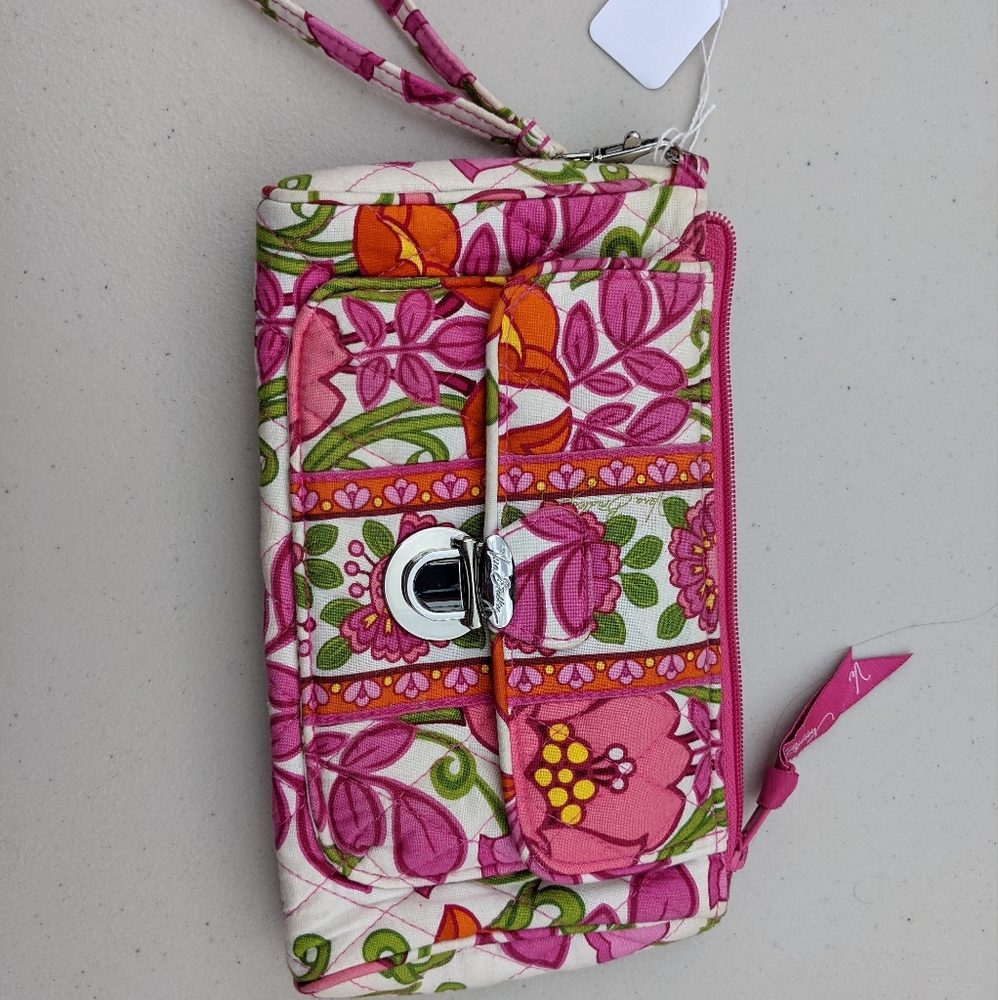 Vera Bradley Lilli Bell Pushlock Wristlet